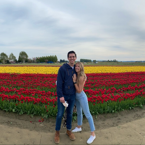 Meet your Posher, Kristiana - Picture 3 of 3